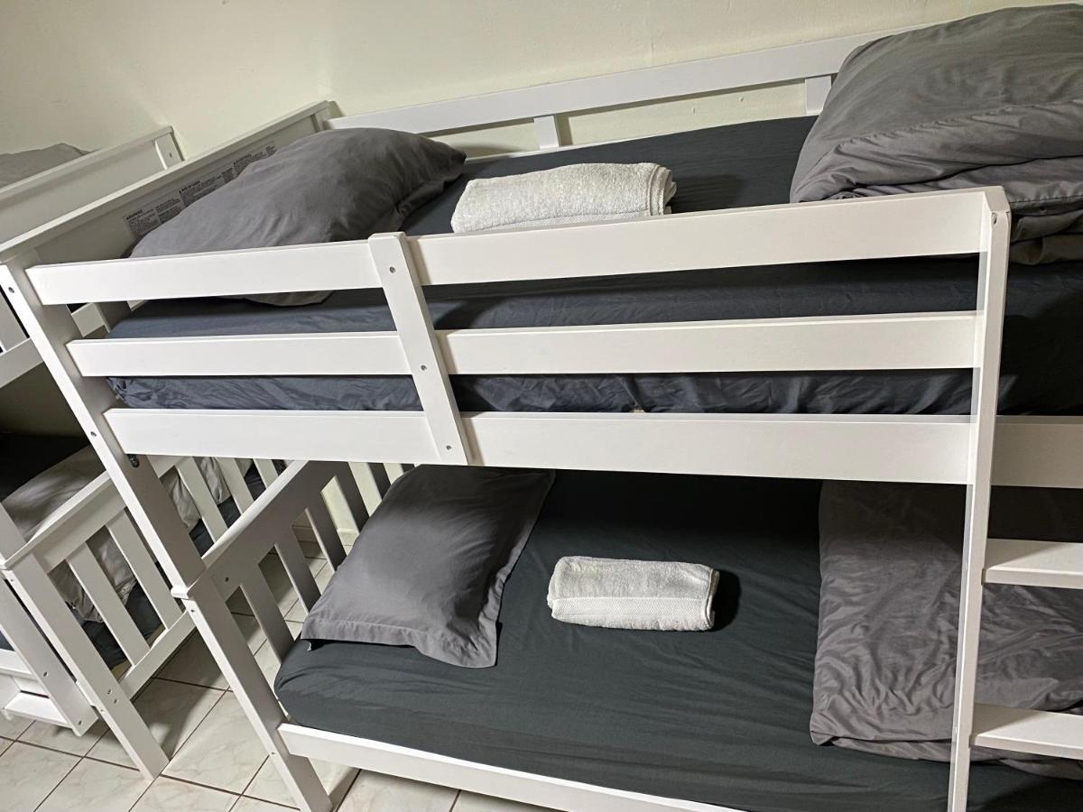 Single Size Top Bunk Bed - Mixed Shared Room Miami Springs Exterior foto