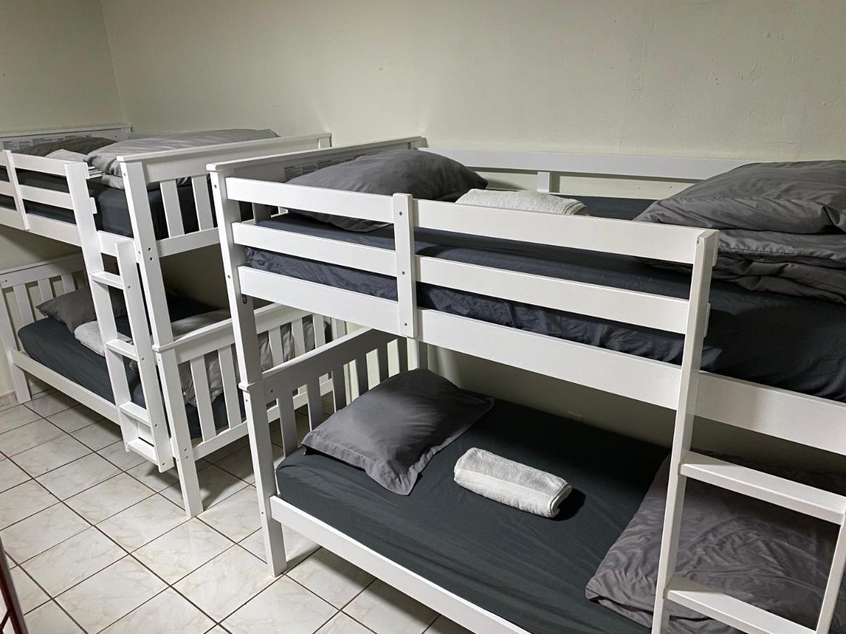 Single Size Top Bunk Bed - Mixed Shared Room Miami Springs Exterior foto